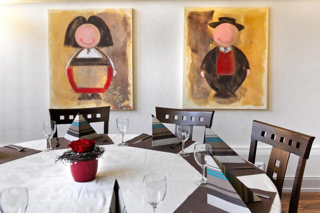 Hotel Restaurant La Cigogne Мюнстер Экстерьер фото