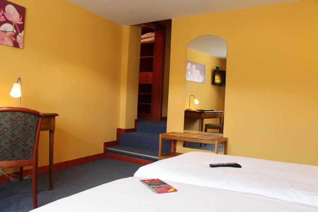 Hotel Restaurant La Cigogne Мюнстер Номер фото